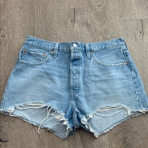 Levi's 501 size 32 worn once